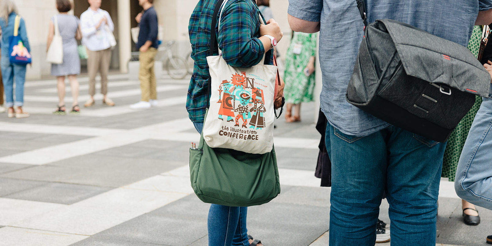 ICON13 tote